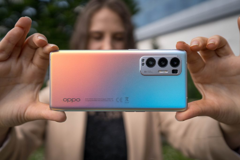 OPPO Find X3 Neo review: Up against tough competition